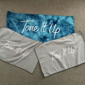 Tone It Up Towels